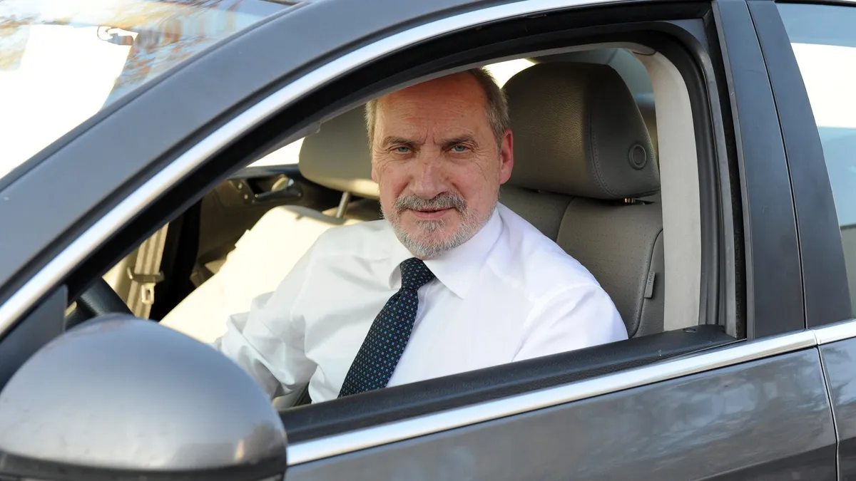 antoni macierewicz — PL news