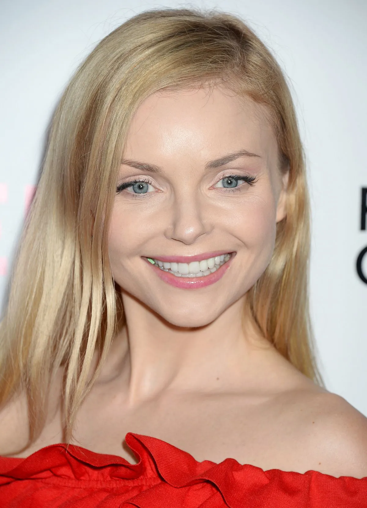 izabella miko — PL news