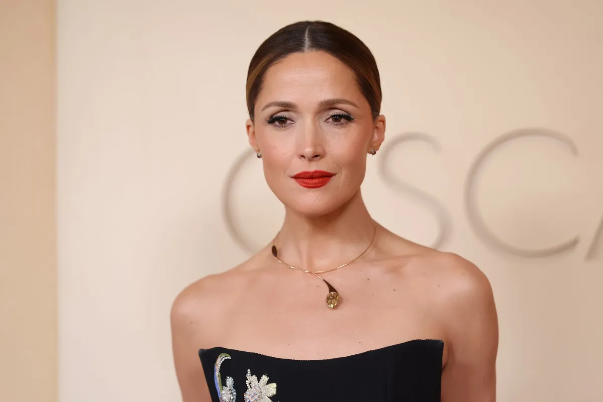 rose byrne — PL news