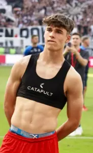 noah weißhaupt — PL news