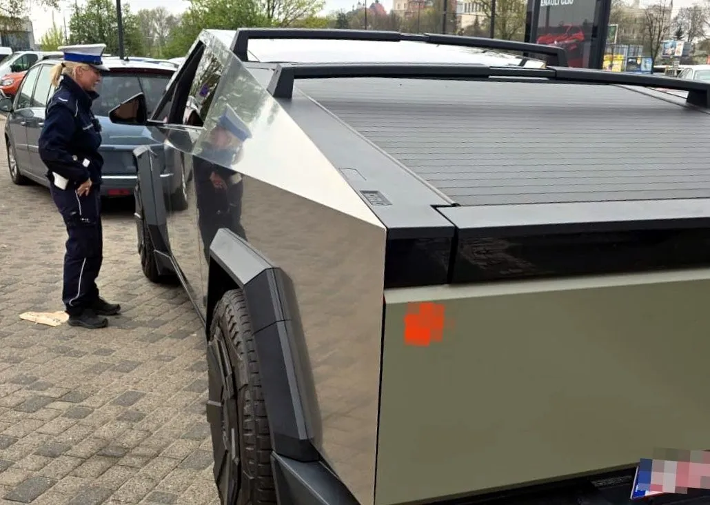 tesla cybertruck — PL news